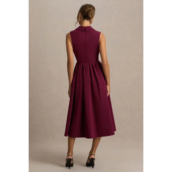 Lisa | Robe mi-longue bordeaux à décolleté plongeant et coupe tailleur