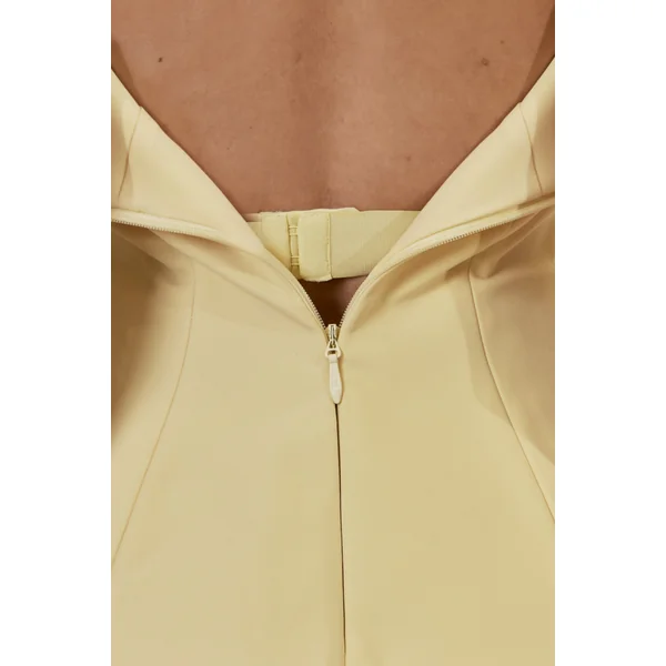 Lorna | Robe longue citron à encolure bandeau avec détail écharpe