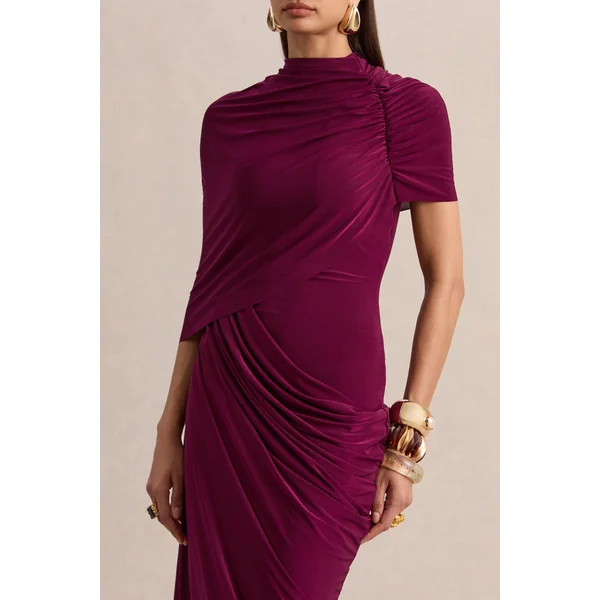 Lunaline | Robe longue bordeaux à encolure haute avec cape asymétrique et détails drapés
