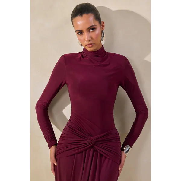 Lyanna | Body string bordeaux à col roulé