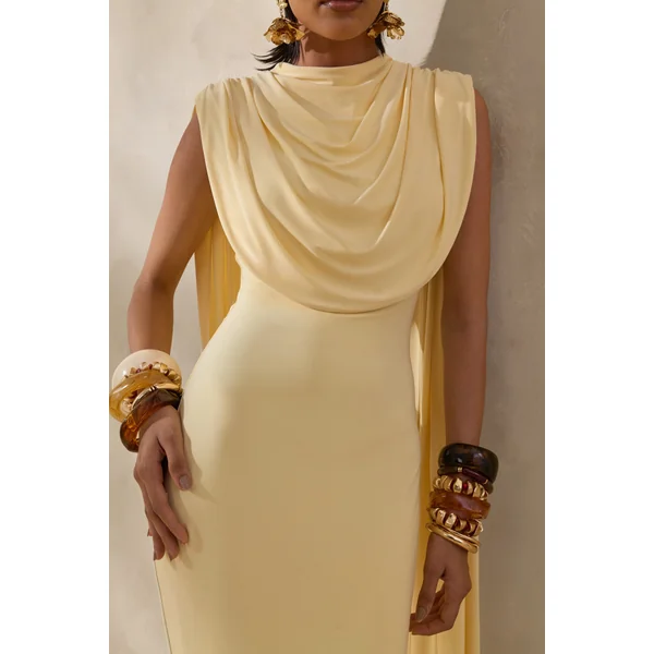 Lysandria | Robe mi-longue citron à encolure haute avec détails drapés