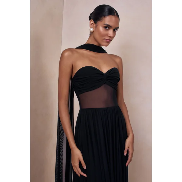 Lyvoria | Robe longue noire bandeau avec détails en mesh et écharpe