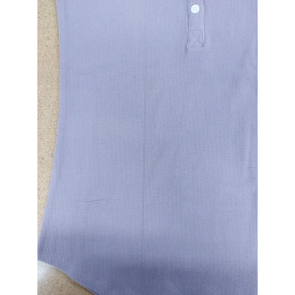 LÉGERS DÉFAUTS - T-shirt TALIA à boutons - lilas