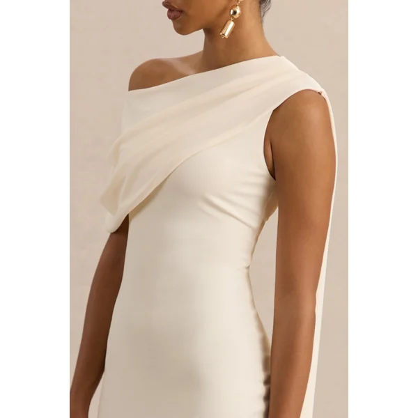 Madelisse | Robe Mi-Longue Crème à Encolure Asymétrique et Détail Écharpe