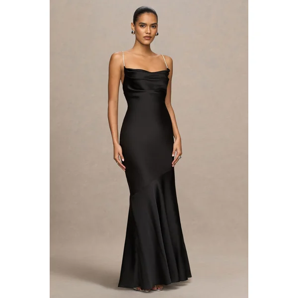 Maelia | Robe longue en satin noir à col bénitier avec bretelles ornées de strass