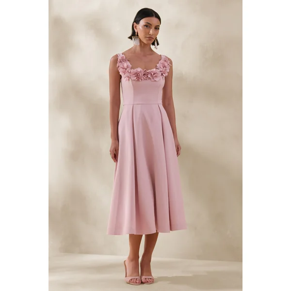 Maelle | Robe mi-longue à décolleté arrondi rose avec détails de corsage