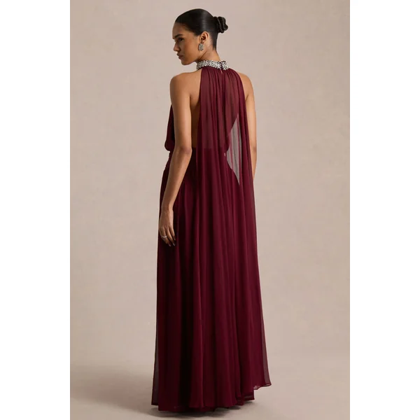 Marie | Robe longue bordeaux à encolure américaine ornée