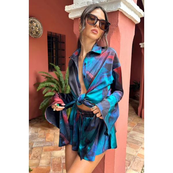 Marisela | Chemise crop top en satin imprimé bleu à manches longues