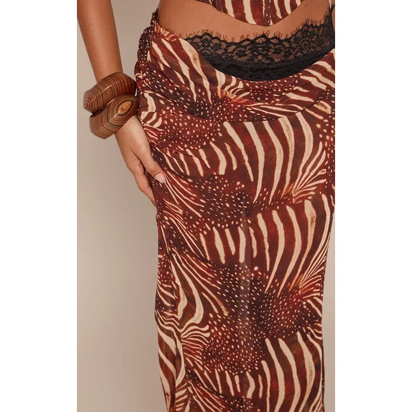 Marron Ensemble Jupe Longue Coordonnée En Mousseline Imprimé Abstrait Avec Détails En Dentelle
