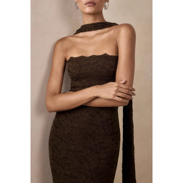 Massima | Robe longue bandeau en dentelle marron avec détail écharpe