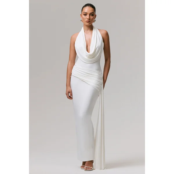 Maude | Robe Longue Blanche à Décolleté Plongeant Froncée avec Ceinture Ruban