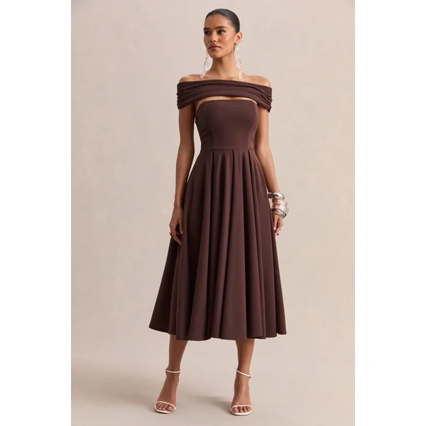 Mavina | Robe mi-longue marron à décolleté bardot