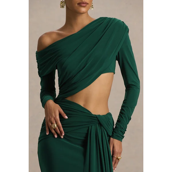 Mikayla | Robe longue vert foncé à encolure asymétrique avec jupe portefeuille avec découpes sur le corps et détails froncés