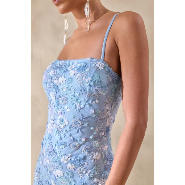 Miren | Robe longue bandeau bleu clair en sequins avec foulard