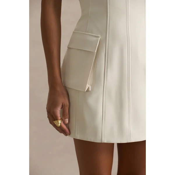 Mollie | Micro mini-robe nude ajustée à encolure carrée