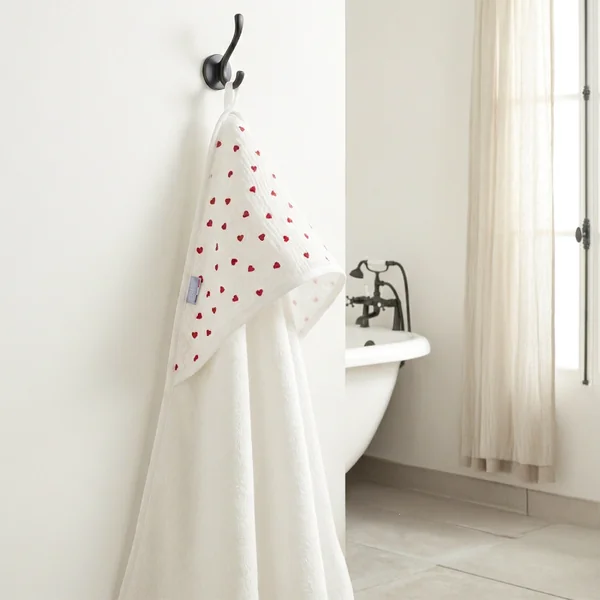 My first bamboo bath cape Lovio