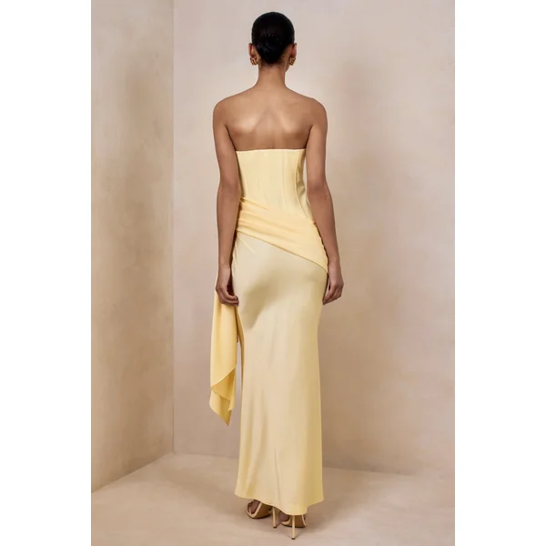 Nalira | Robe longue bandeau en satin citron avec jupe drapée
