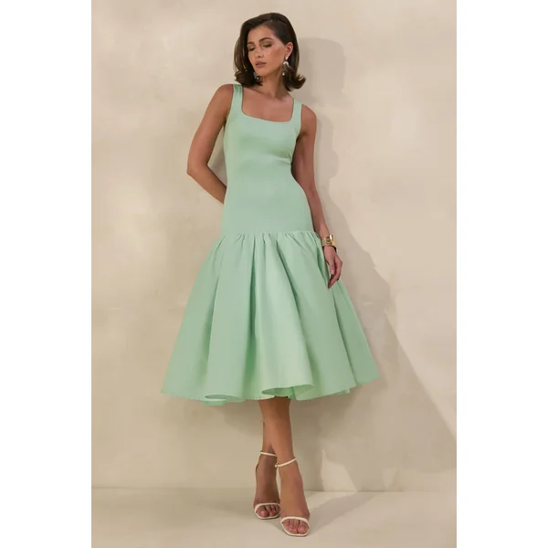 Nanette | Robe Mi-Longue Vert Menthe à Encolure Carrée et Jupe Volumineuse