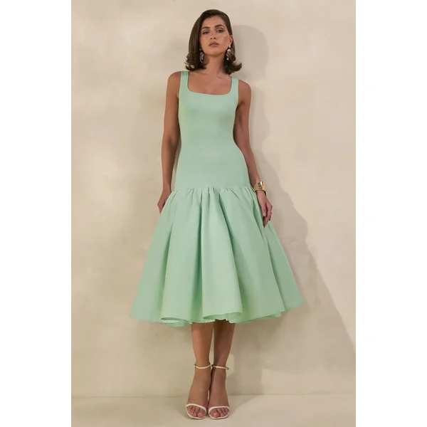Nanette | Robe Mi-Longue Vert Menthe à Encolure Carrée et Jupe Volumineuse