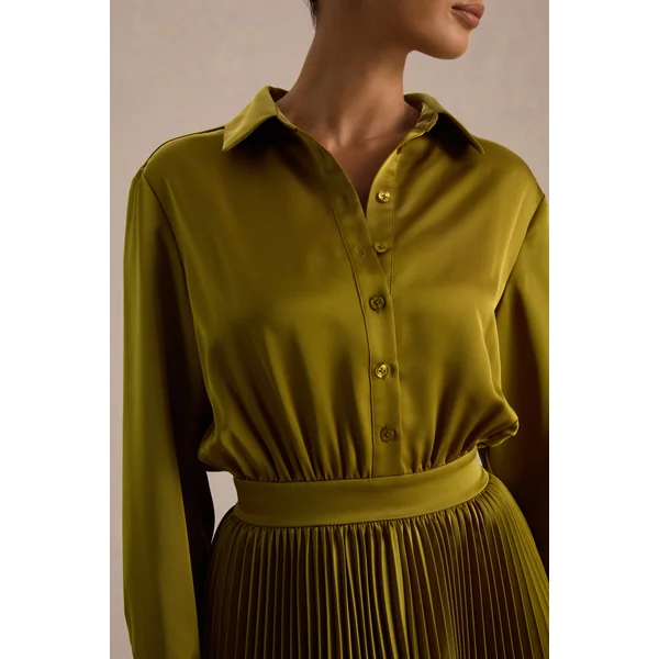Naxos | Robe chemise longue en satin couleur olive