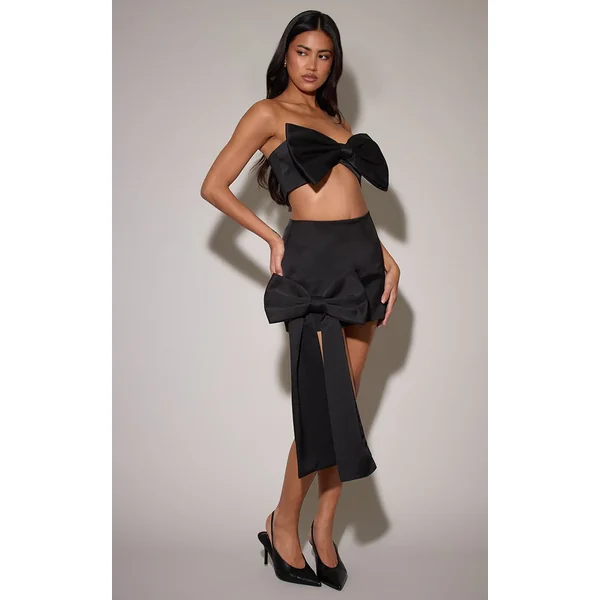 Noir Mini-jupe En Satin Avec Nœud