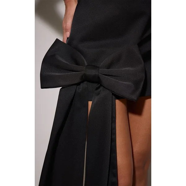 Noir Mini-jupe En Satin Avec Nœud