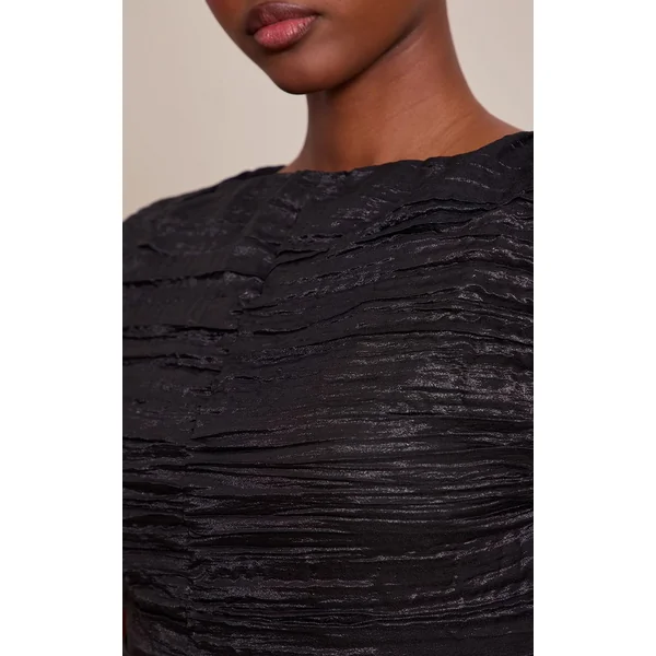 Noir Robe Courte Texturée À Col Bateau Et Ourlet À Volants