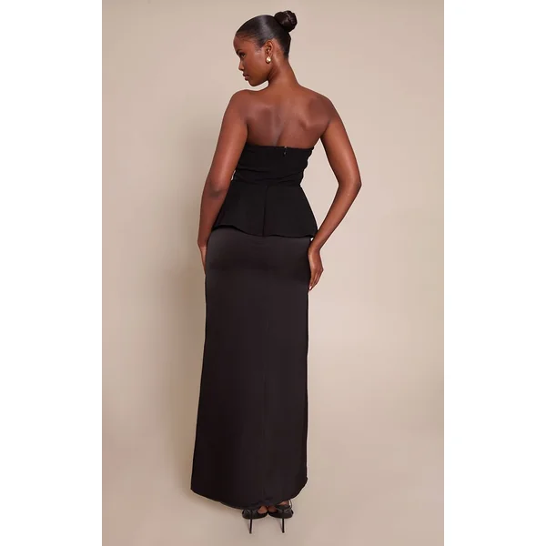 Noir Robe Longue Cintrée À Basque