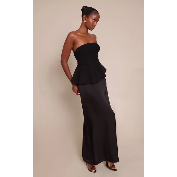 Noir Robe Longue Cintrée À Basque