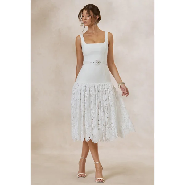 Norrie | Robe Mi-Longue Blanche à Encolure Carrée et Jupe Volumineuse en Dentelle