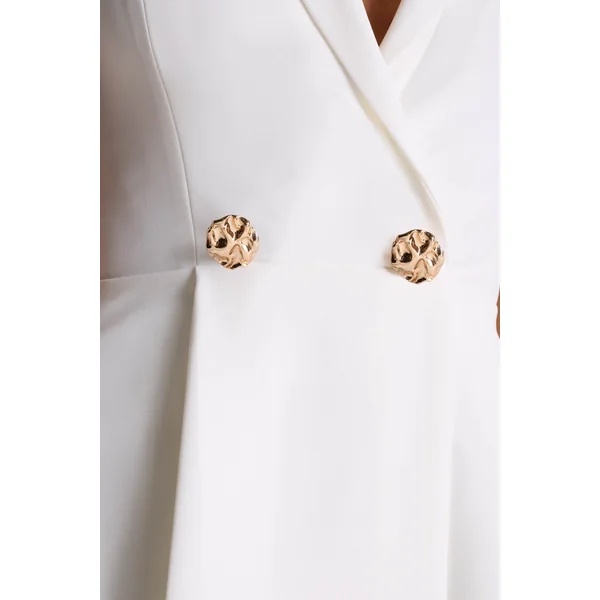 One Kiss | Combishort tailleur blanc à décolleté plongeant