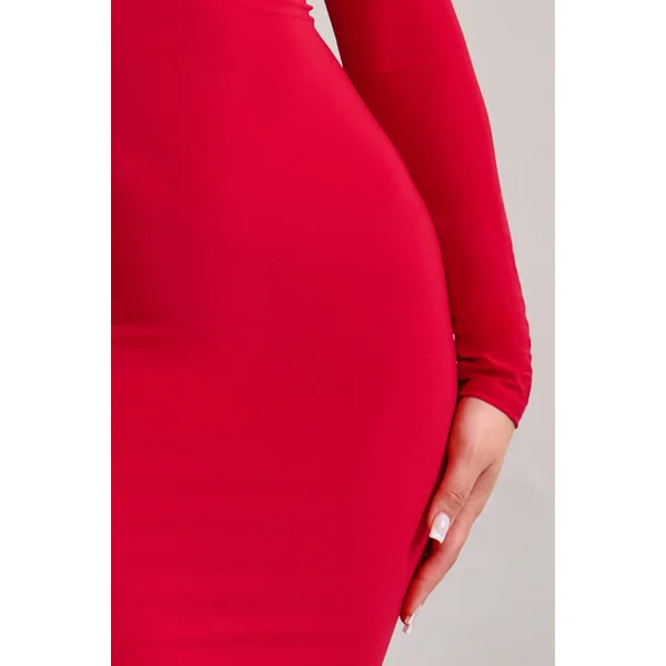 One Step Ahead | Robe longue rouge à manches longues et dos nu