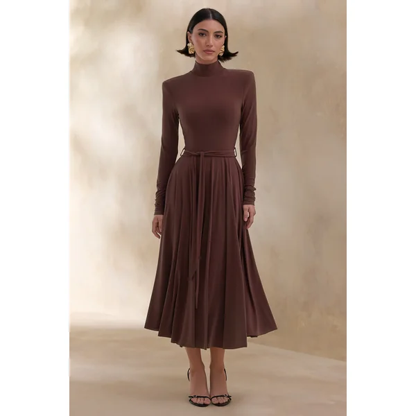 Opalia | Robe mi-longue marron à col montant ceinturée