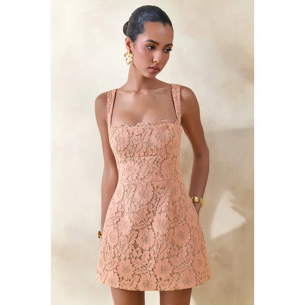 Orelisse | Mini-robe en dentelle corail à encolure carrée