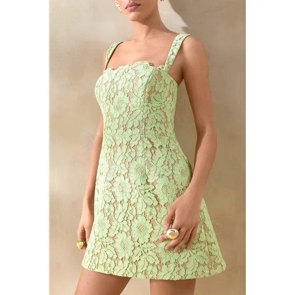 Orelisse | Mini-robe en dentelle verte à encolure carrée