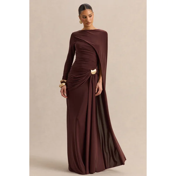 Orintha | Robe longue marron à encolure haute avec cape et détail doré