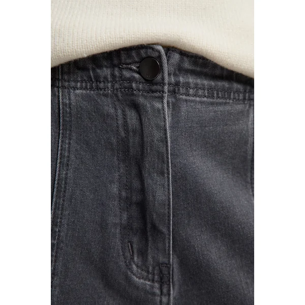 Pantalon Droit en Denim à Boutonnage Devant