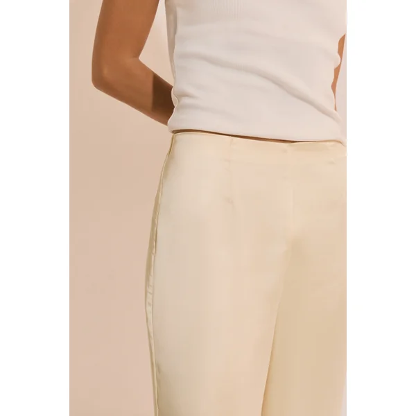 Pantalon droit satiné