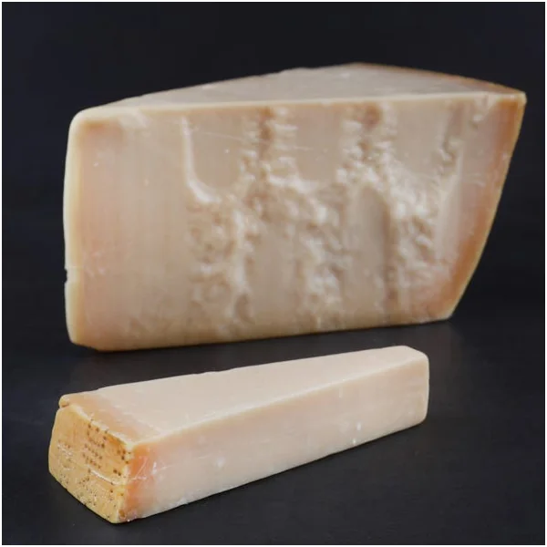 Parmigiano Reggiano DOP au lait cru