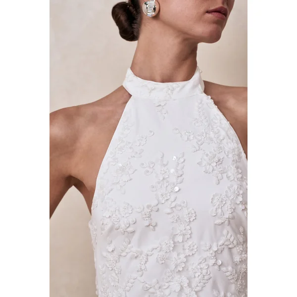 Penelope | Mini-robe blanche embellie à col montant