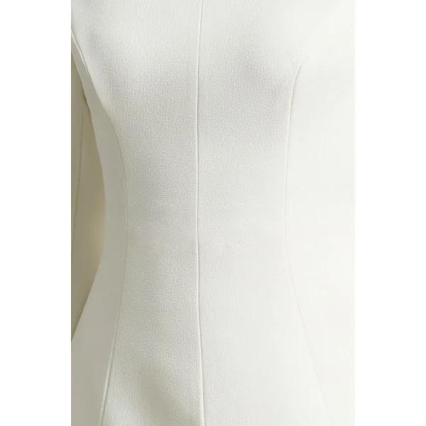 Pepita | Robe longue crème à coupe tailleur col montant taille basse et jupe en satin