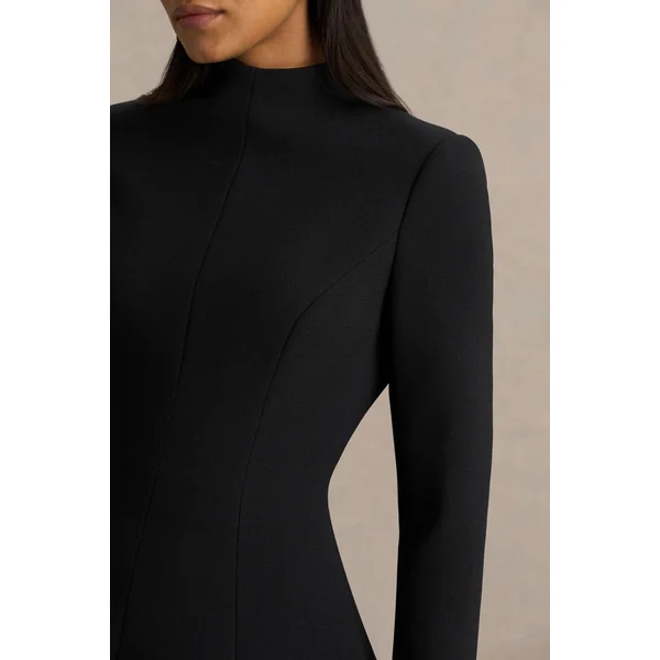 Pepita | Robe longue noire à coupe tailleur col montant taille basse et jupe en satin