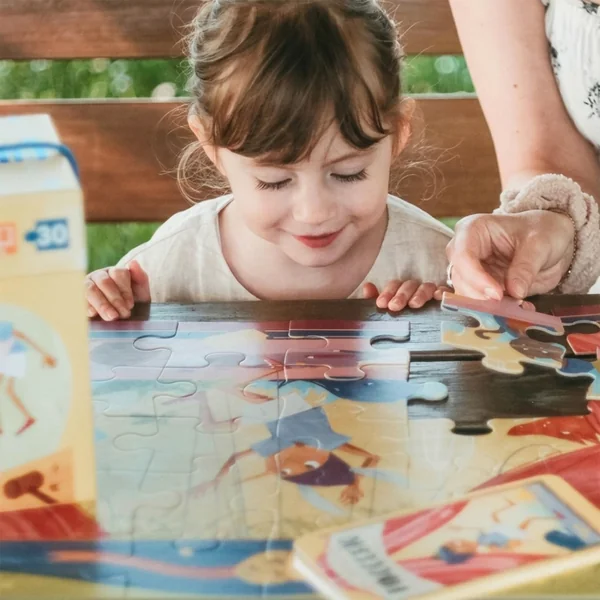 Pinocchio puzzle and book, 30 pieces