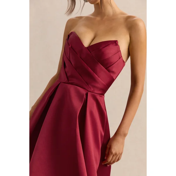 Promises | Robe mi-longue en satin bordeaux à décolleté bandeau