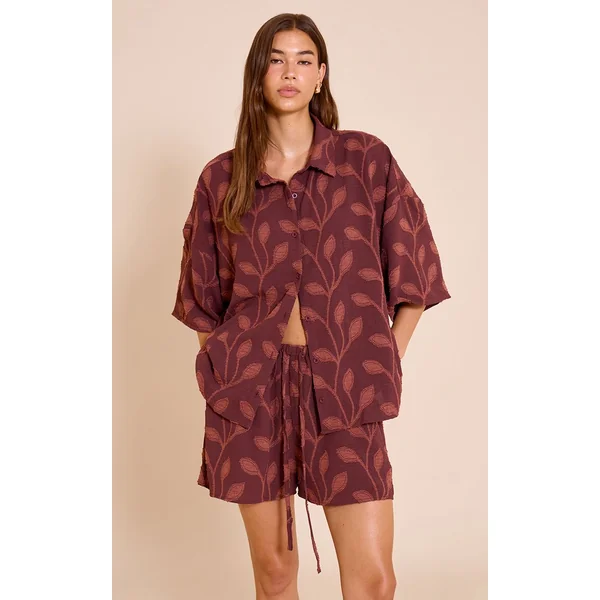 Prune Short Fluide Brodé À Motifs Floraux