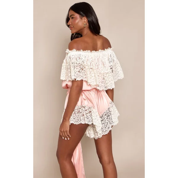 Pêche Combishort Fluide En Satin À Dentelle Bardot Avec Ceinture À Nouer