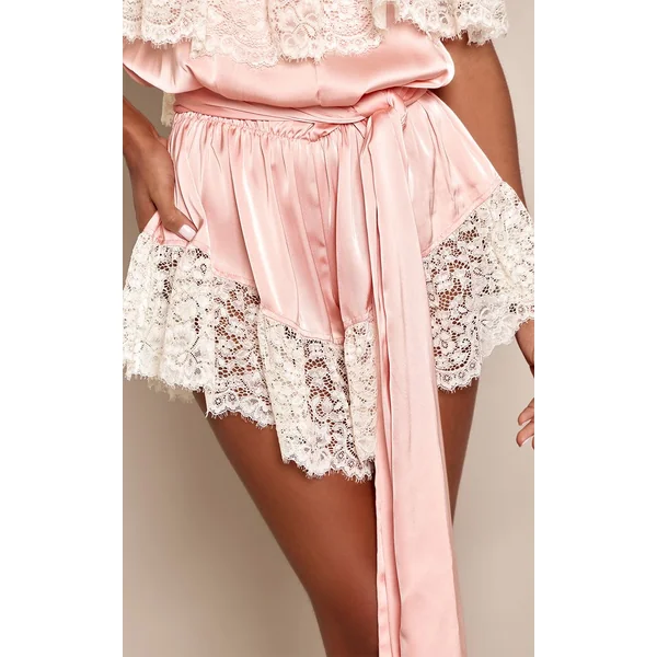 Pêche Combishort Fluide En Satin À Dentelle Bardot Avec Ceinture À Nouer