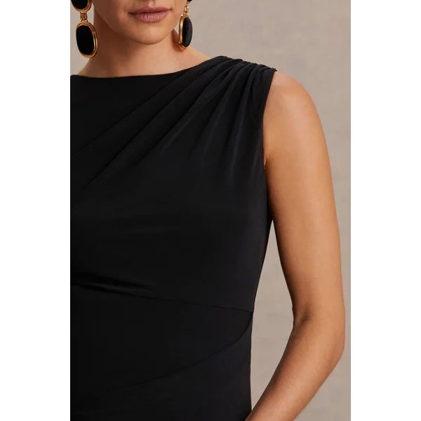 Raven | Robe longue de maternité noire à encolure bateau et détail froncé