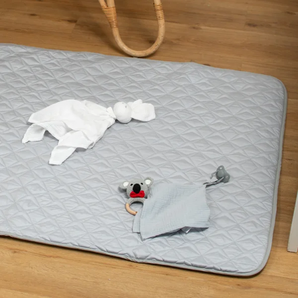 Reversible playpen and baby play mat