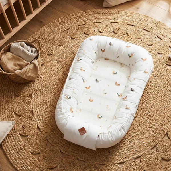 Reversible quilted baby nest and bed reducer – GALLINA